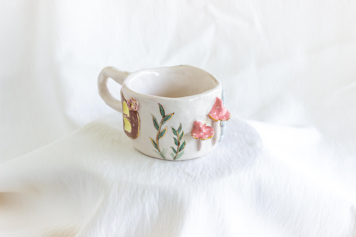 Cottage House Mug, 24k Gold Lustre 🍄✨