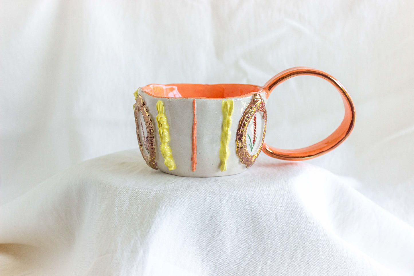 Golden Frame Mug, 24k gold lustre  ✨🌸