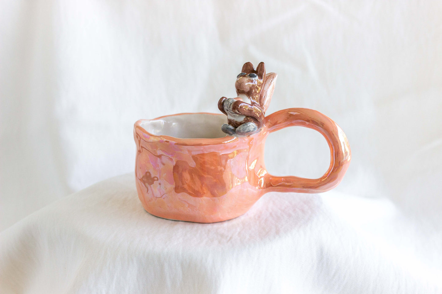 Oh My Squirrel Mug, Mother of Pearl Lustre ✨🐿️🥜