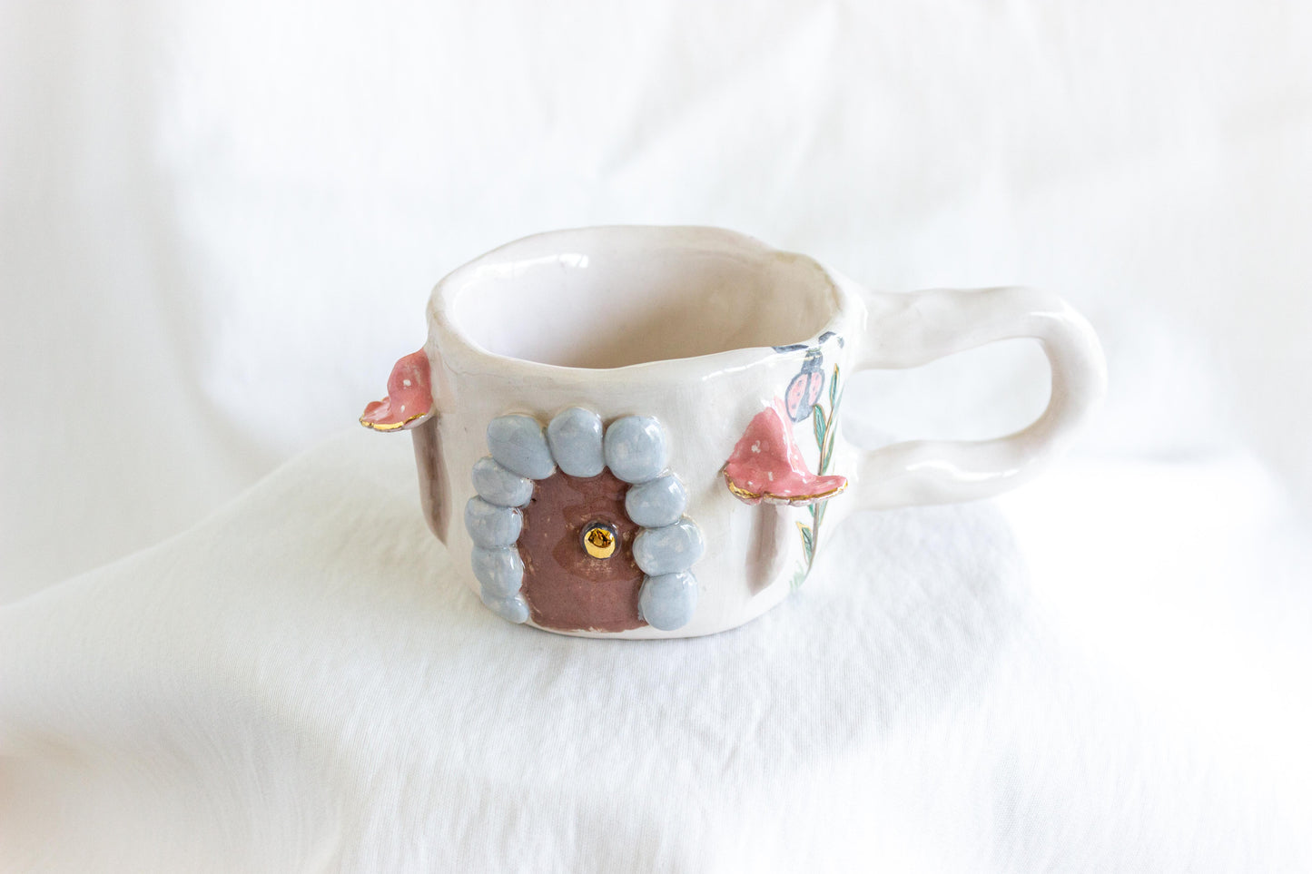 Cottage House Mug, 24k Gold Lustre 🍄✨